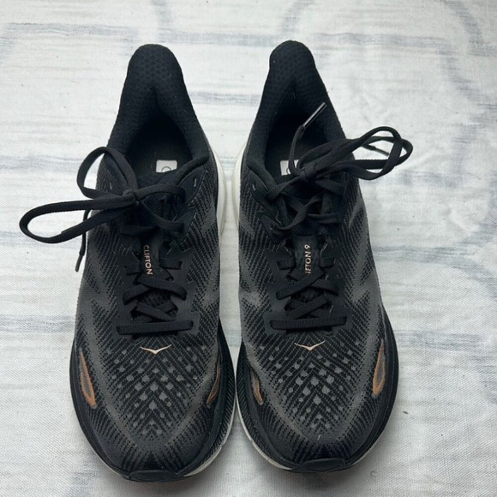 Hoka Women's Sneakers in Black and Gray sz 9.5